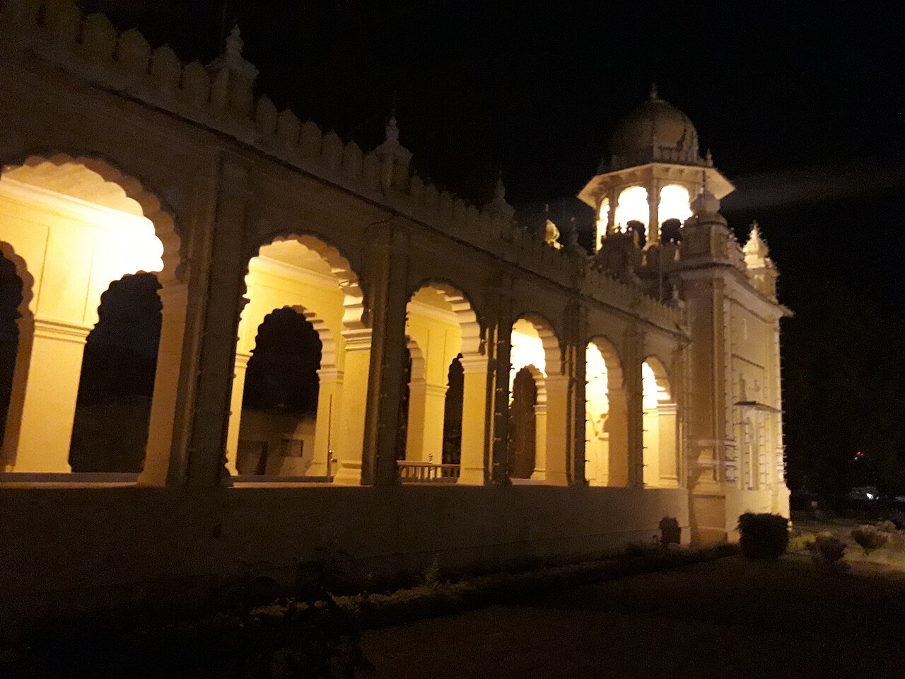 Bangalore to Mysore & Coorg: 10-Lane Expressway, Palaces & Coffee Country